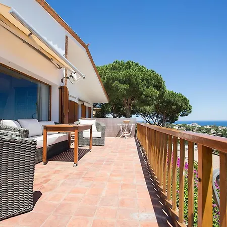 Будинок відпочинку Holiday Mediterranea